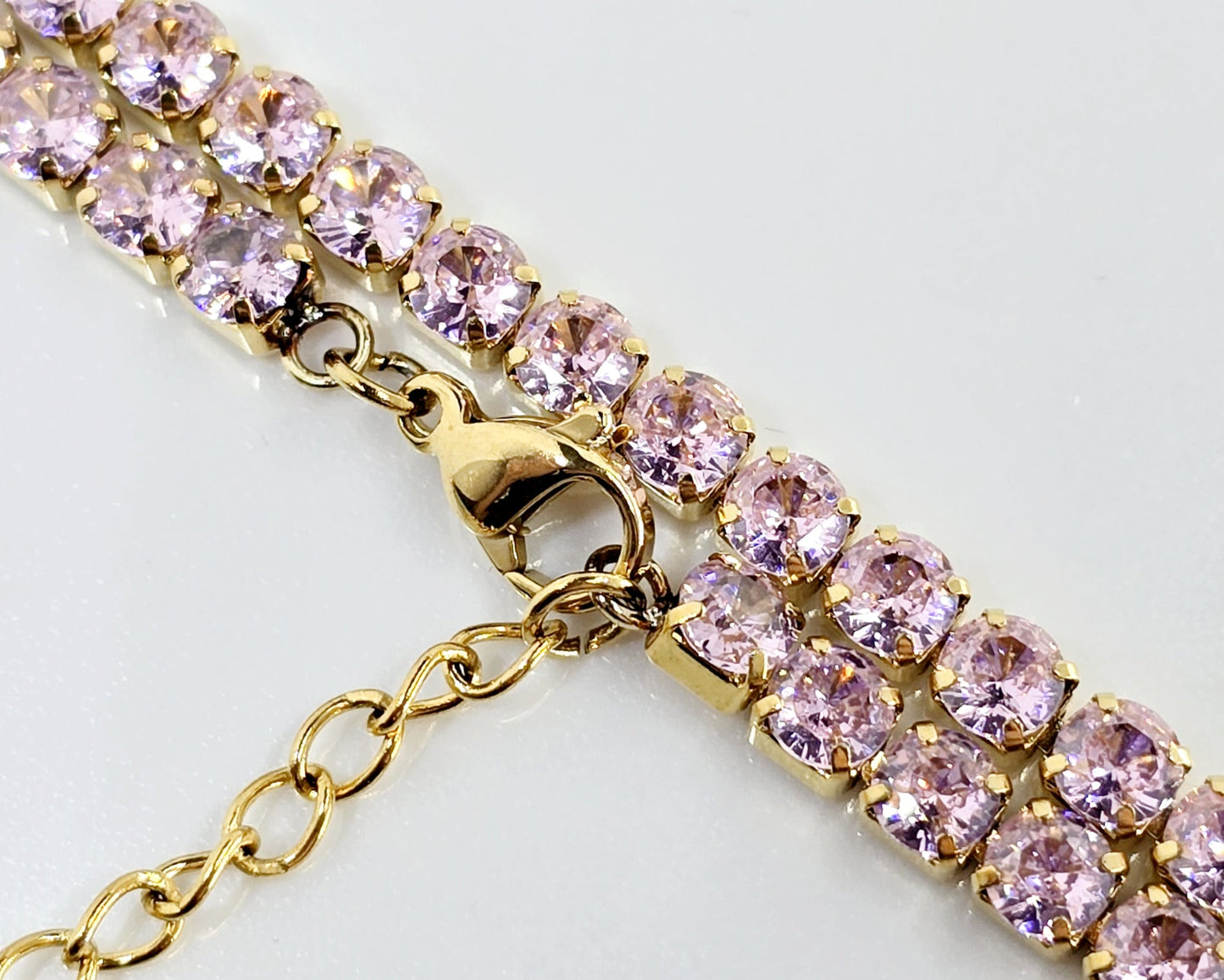 Halsband guld med rosa Zirkonia sten